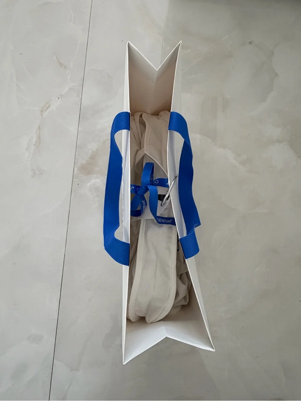 Newest Rare Off-White Garment Bag Shopping Bag & Receipt Holder